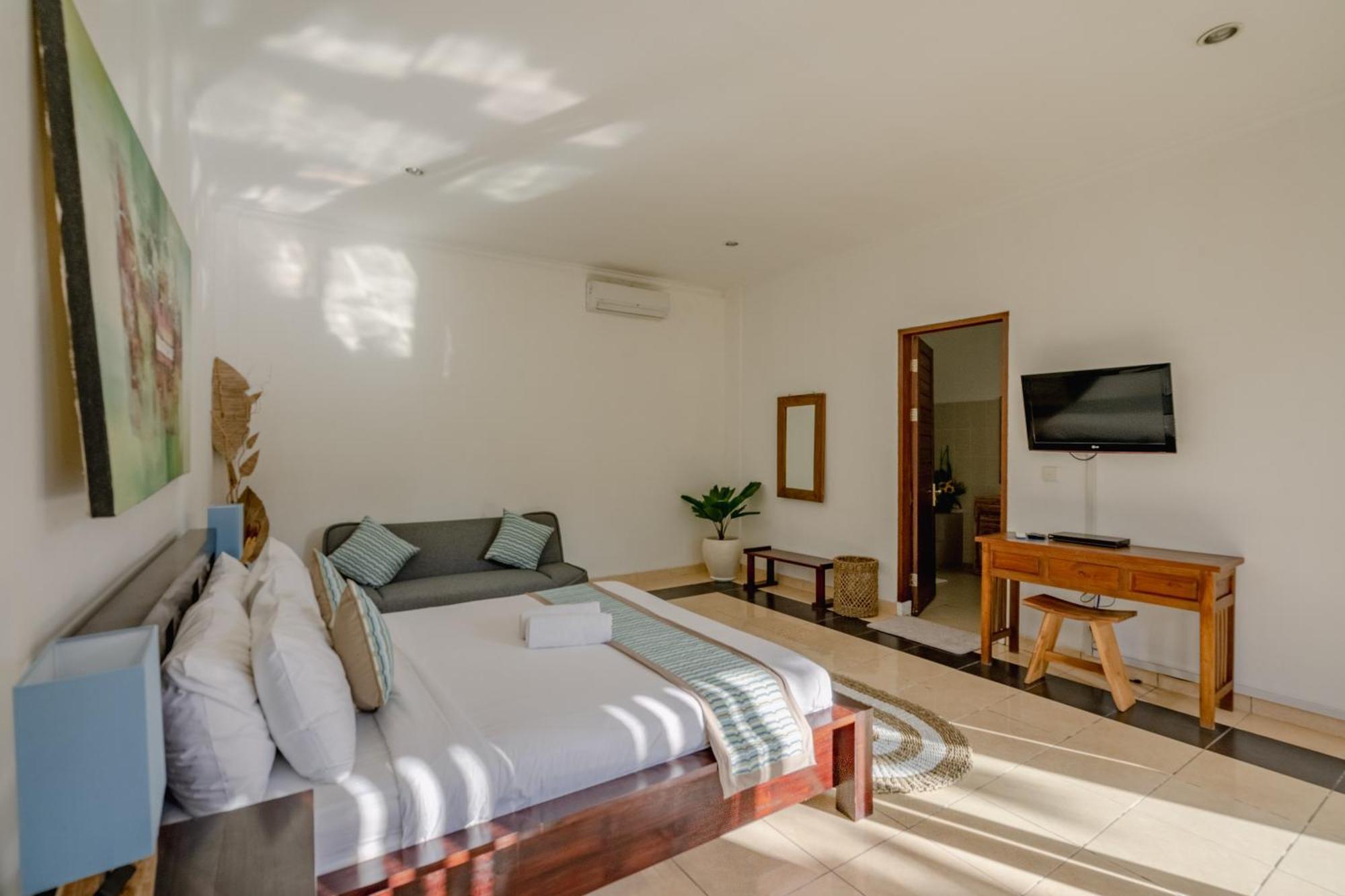 Villa 5 Bedroom In Centre Location Of