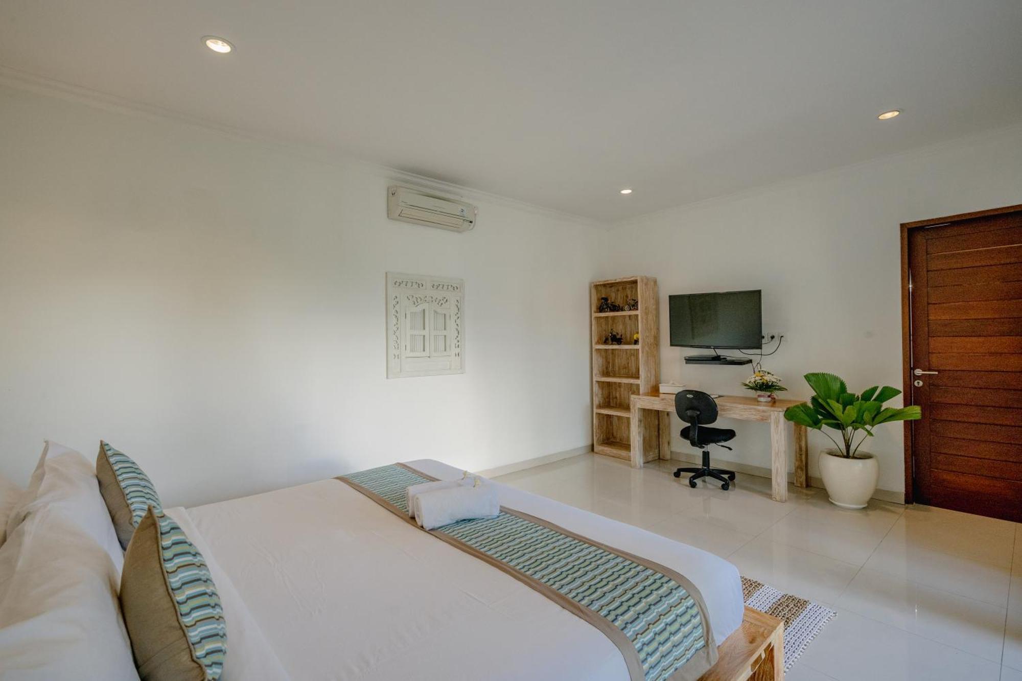 Villa 5 Bedroom In Centre Location Of Seminyak (Bali)
