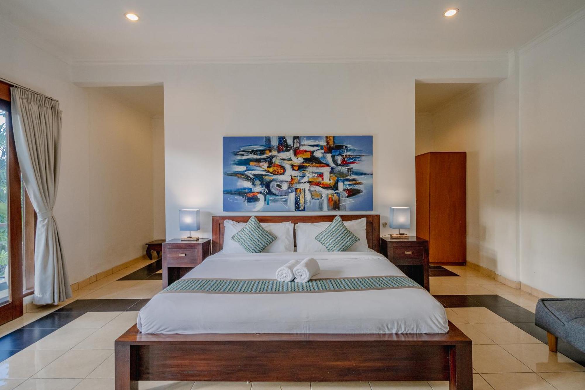 5 Bedroom In Centre Location Of Villa