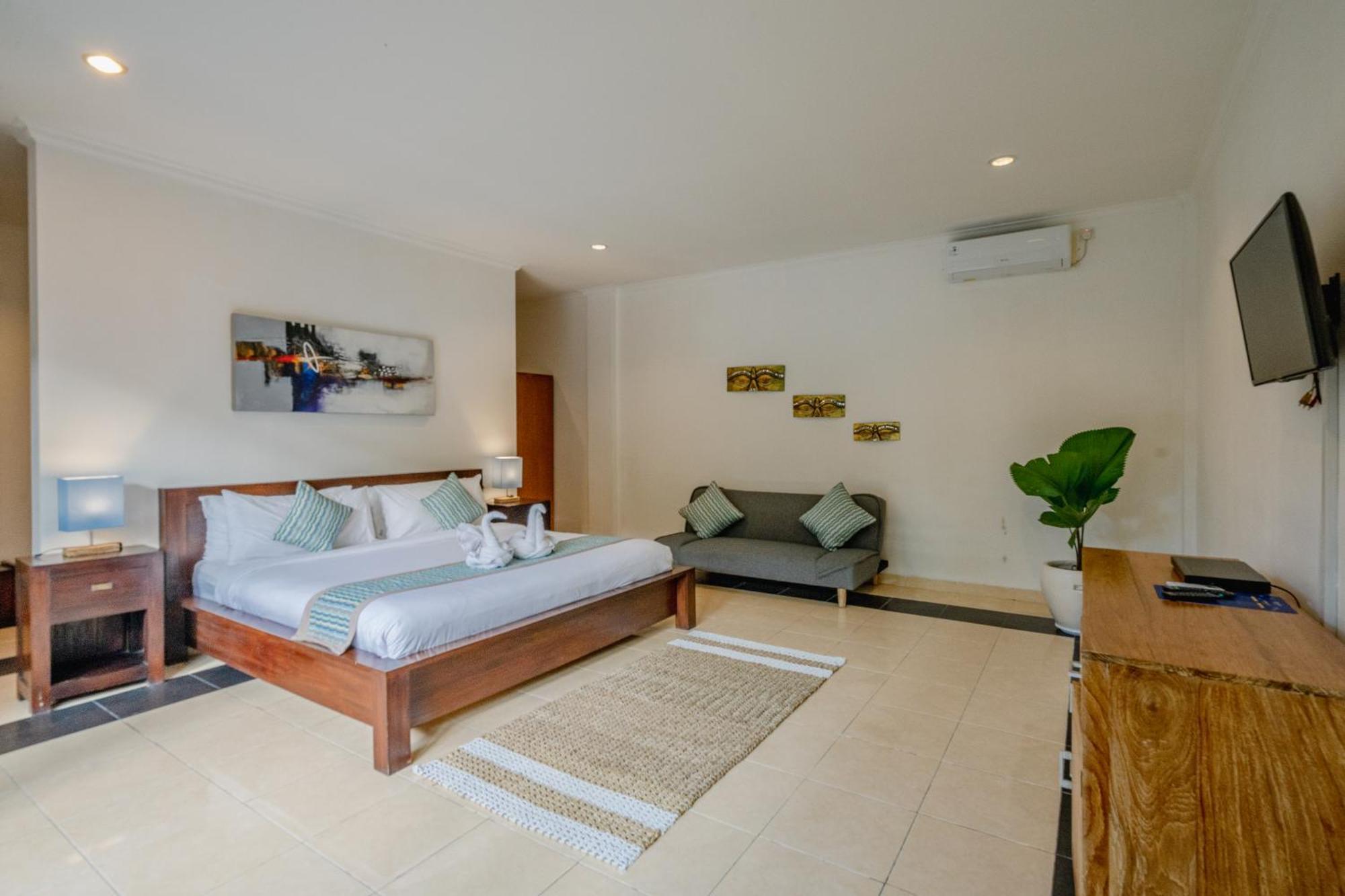 5 Bedroom In Centre Location Of Villa Seminyak (Bali)