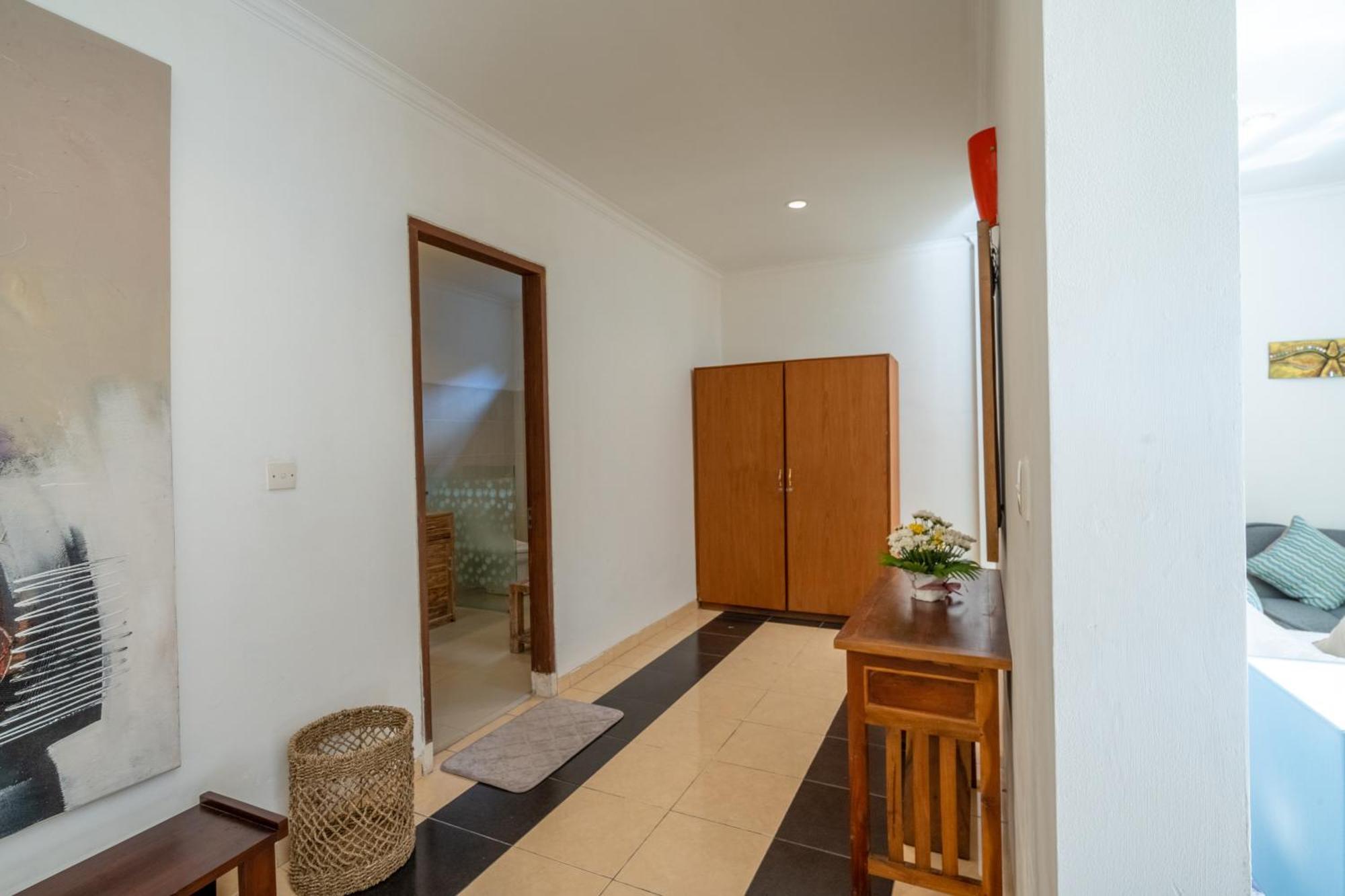 Villa 5 Bedroom In Centre Location Of *
